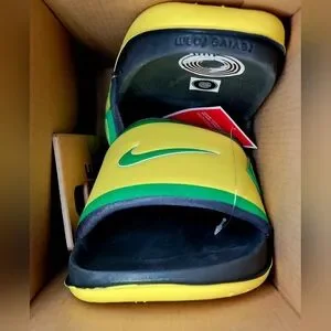 Nike | Shoes | Nike Oregon Duck 224 Off Court Slidessandals  display picture 3